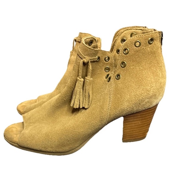 Minnetonka Margot Suede Ankle Booties Taupe Side Zip Size 8.5 - Picture 1 of 4